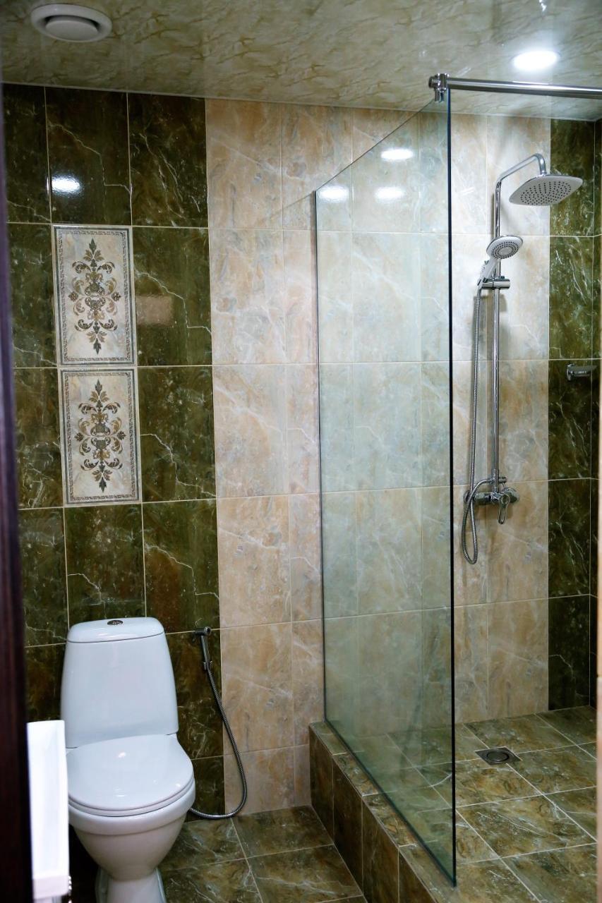 Tomu'S Hotel Gyumri Esterno foto